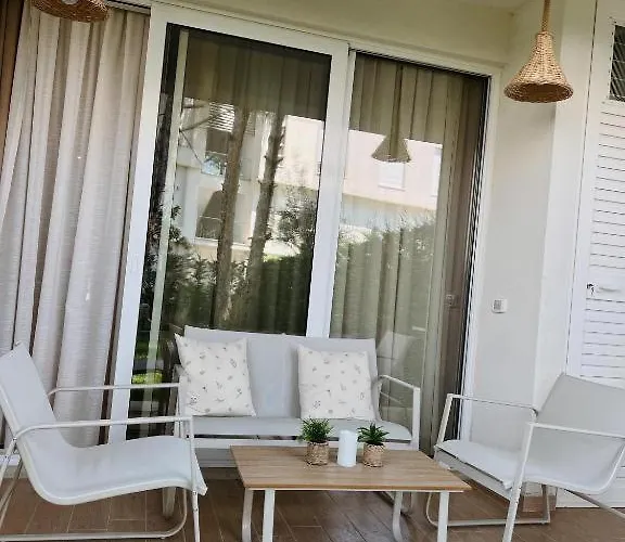 Apartment San Pietro Garden Oasis